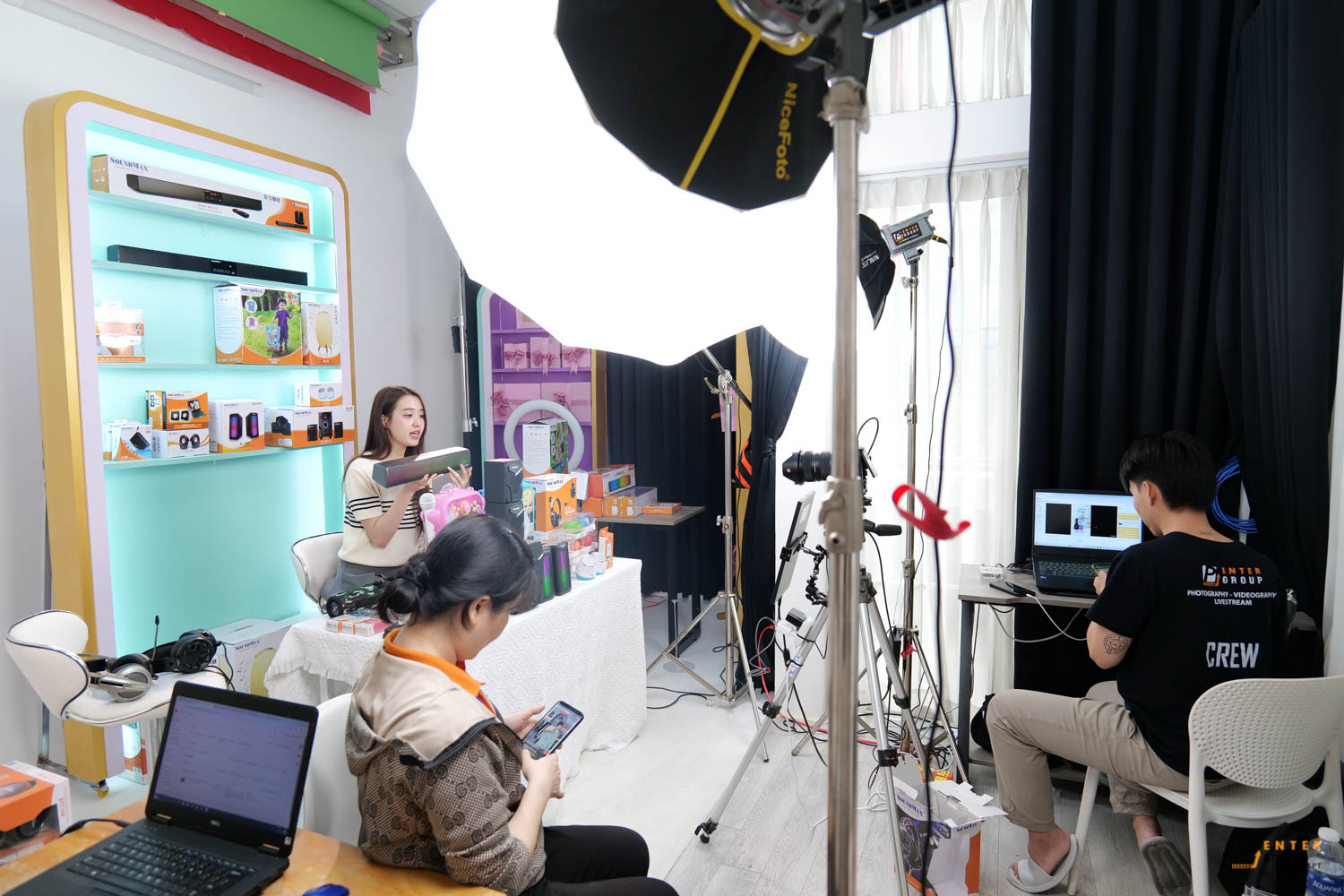 Không gian phòng livestream 30m2 tại Enter Studio