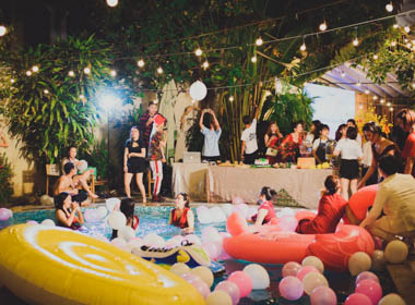 Year end party công ty Lavoine - tiệc sân vườn hồ bơi